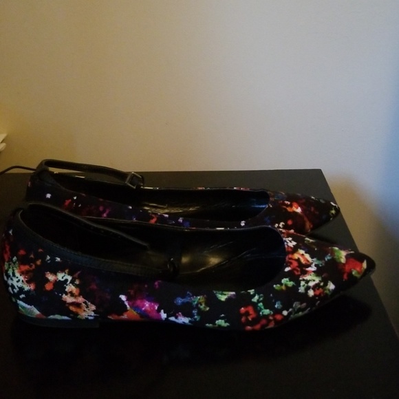 Shoes, only worn a few times - Picture 2 of 2